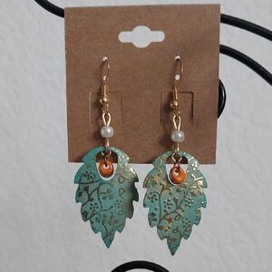 Vintage-Inspired Gold and Green Leaf Earrings with Delicate Details